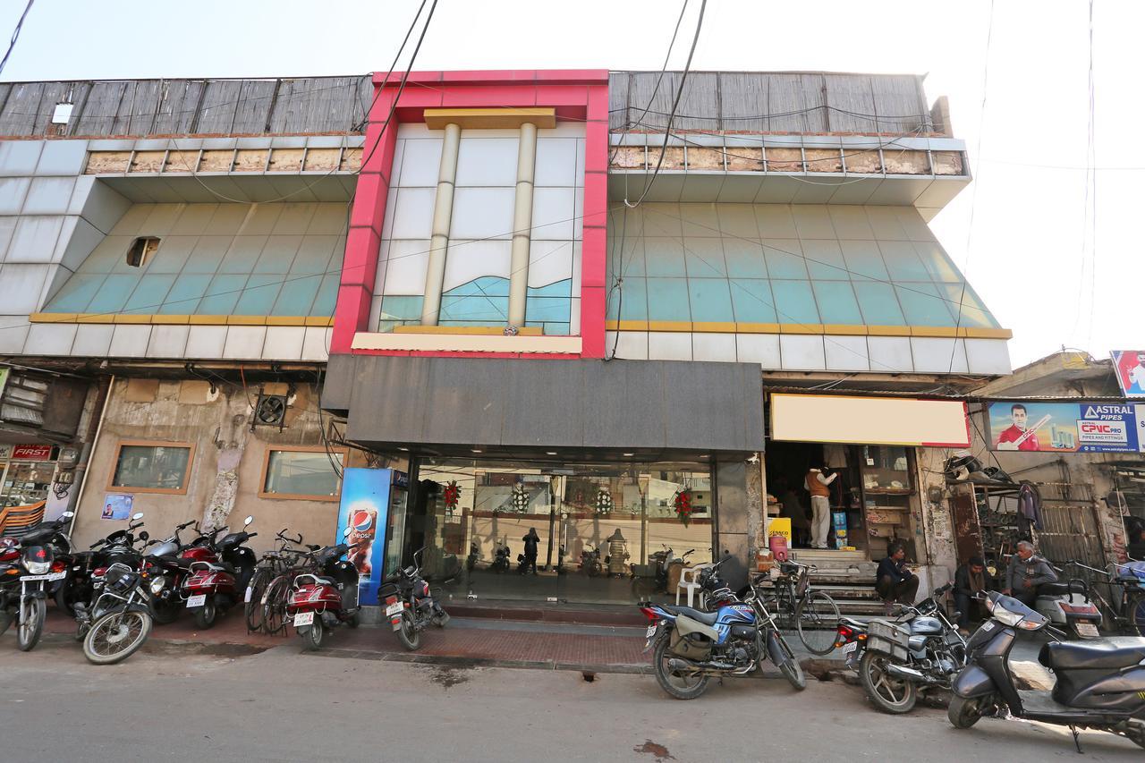 Oyo 11596 Sanjay Guest House Kānpur Exterior photo